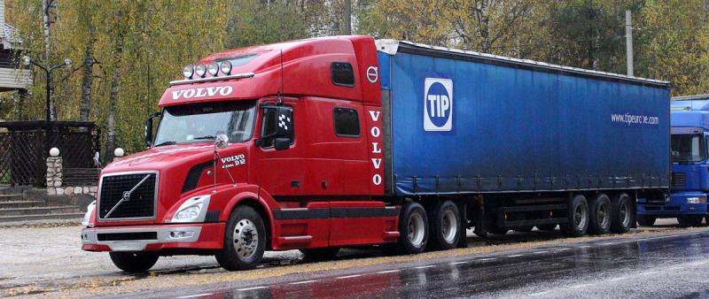 Седельный тягач Volvo VN730 с двигателем VE D16 и фильтры на него
